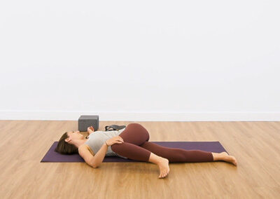 Stretching, Strengthening and Mobility of the lower body with Janelle – 60 minutes